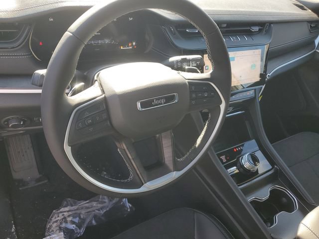 New 2026 Jeep Grand Cherokee Altitude AWD/4WD image 19