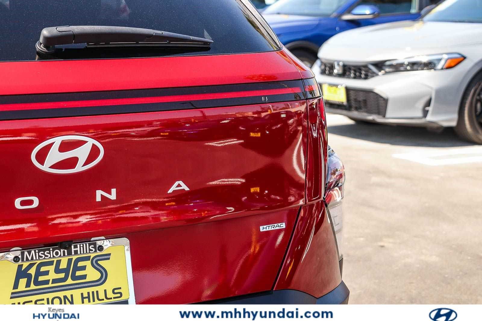 Certified 2025 Hyundai Kona SEL AWD/4WD image 10