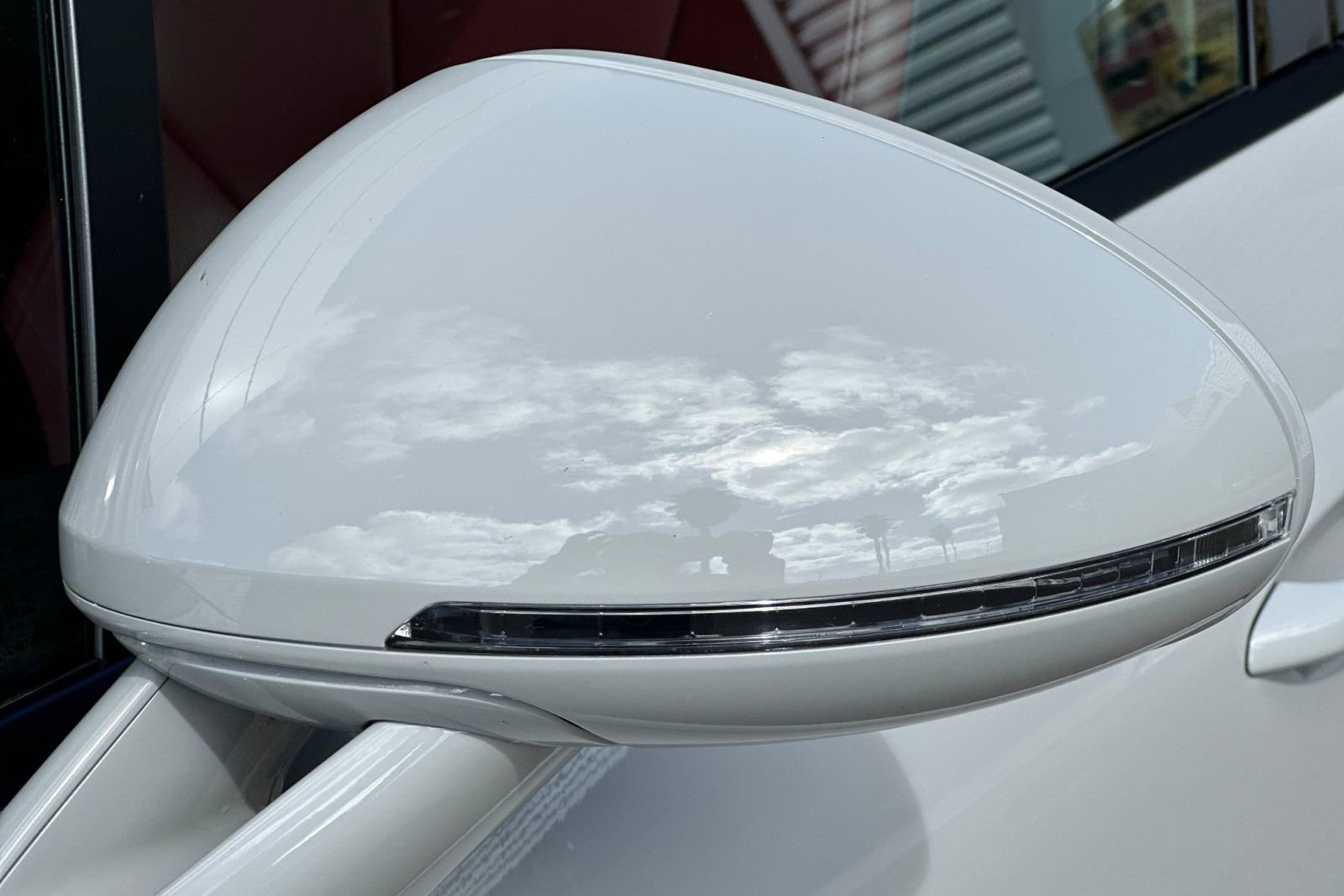 Used 2025 Porsche Macan image 40