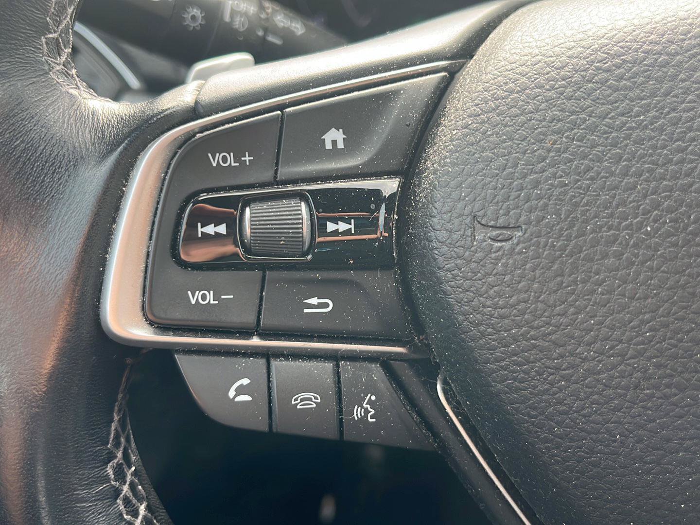 Used 2018 Honda Accord Sport image 9