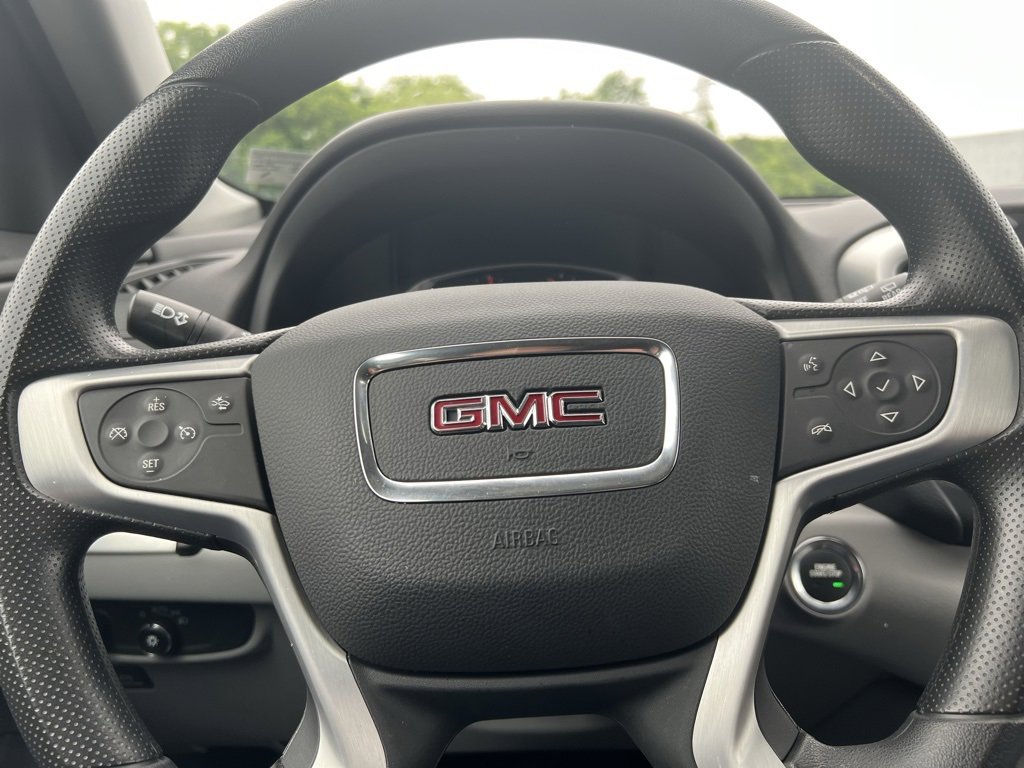 Used 2024 GMC Terrain SLE image 14