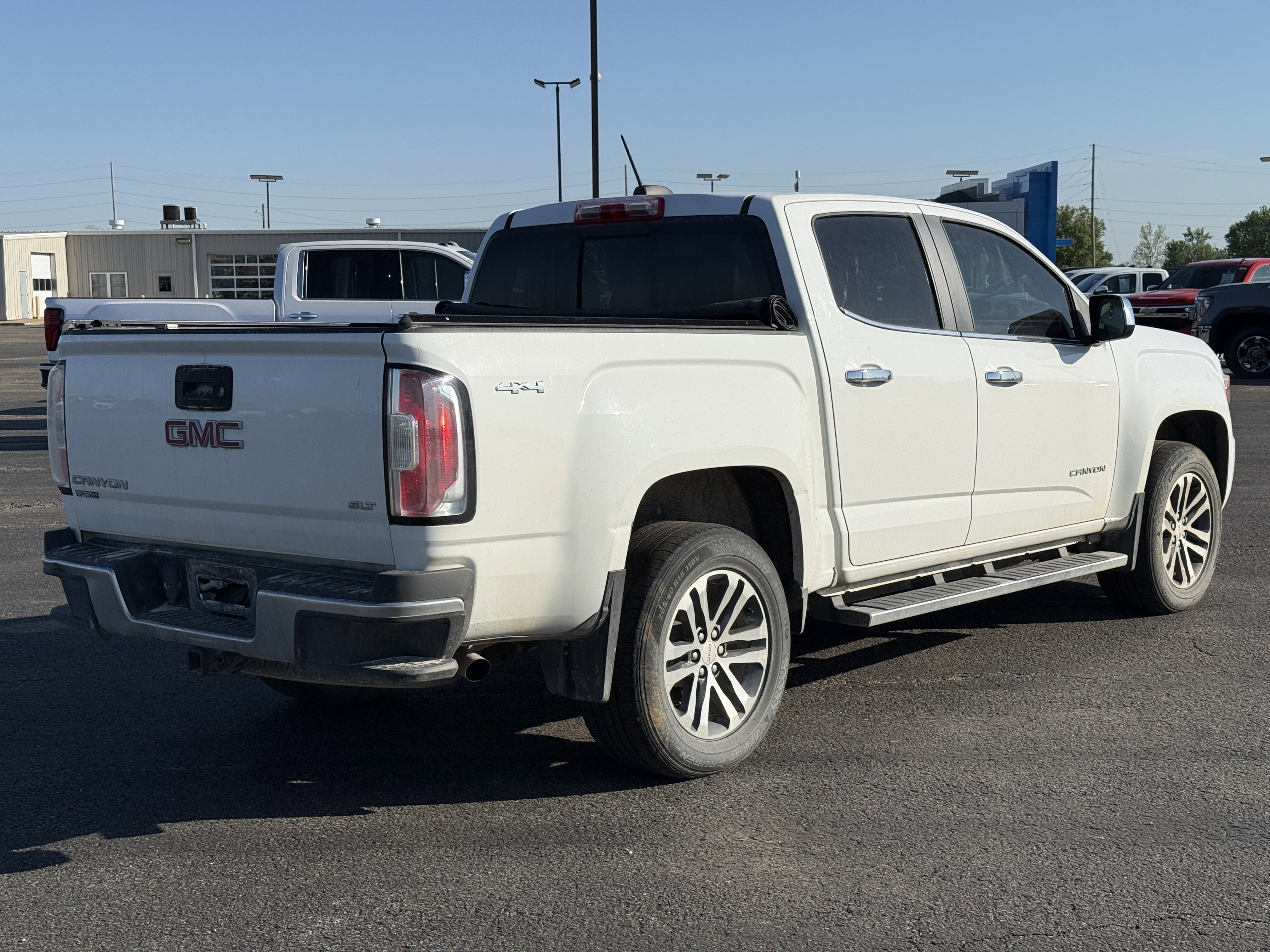 Used 2016 GMC Canyon SLT w/ Driver Alert Package AWD/4WD image 3
