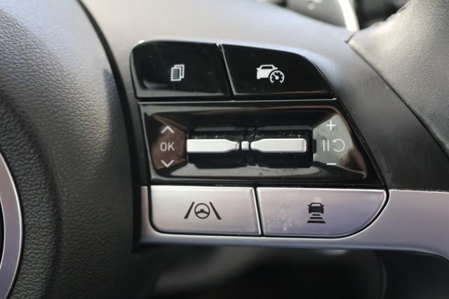 Certified 2023 Hyundai Tucson Limited AWD/4WD image 12