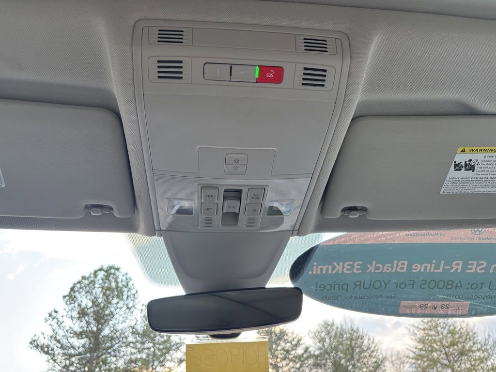 Used 2021 Volkswagen Tiguan SEL image 22