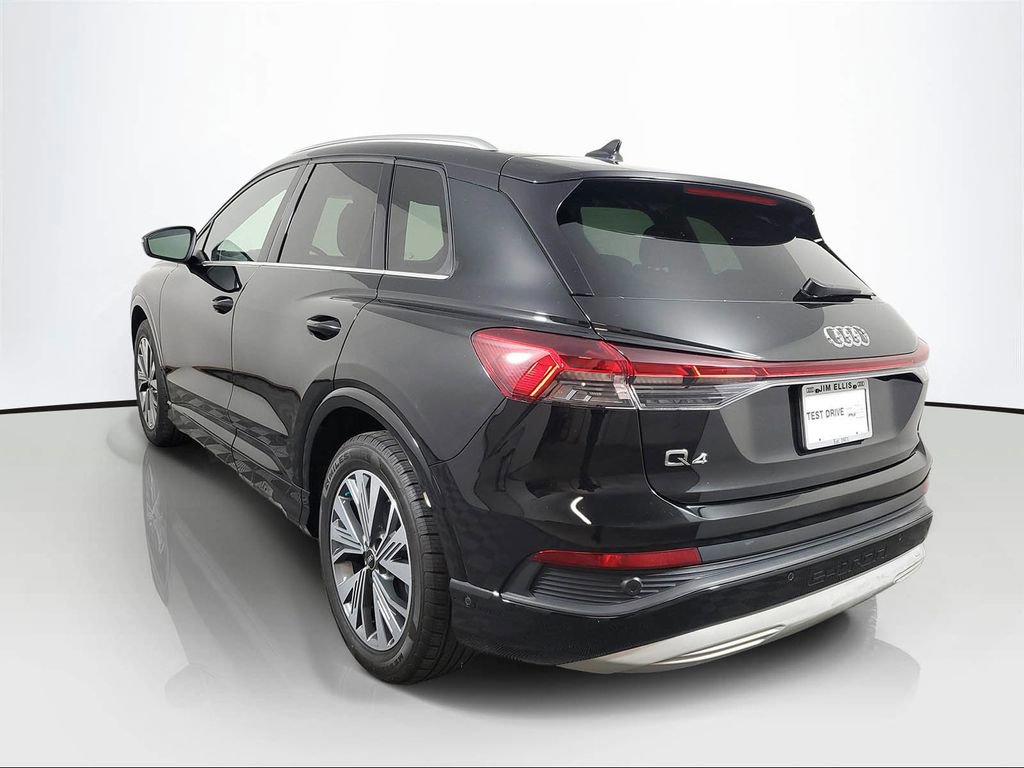 Used 2023 Audi Q4 e-tron Premium Plus w/ Premium Plus image 4