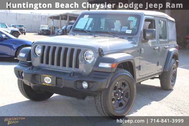 Used 2023 Jeep Wrangler Sport image 9