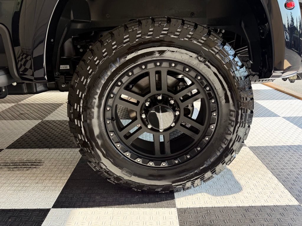 New 2026 Ford F250 Lariat w/ Black Appearance Package AWD/4WD image 12