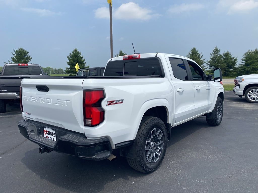 Used 2024 Chevrolet Colorado Z71 w/ Z71 Convenience Package 2 image 8