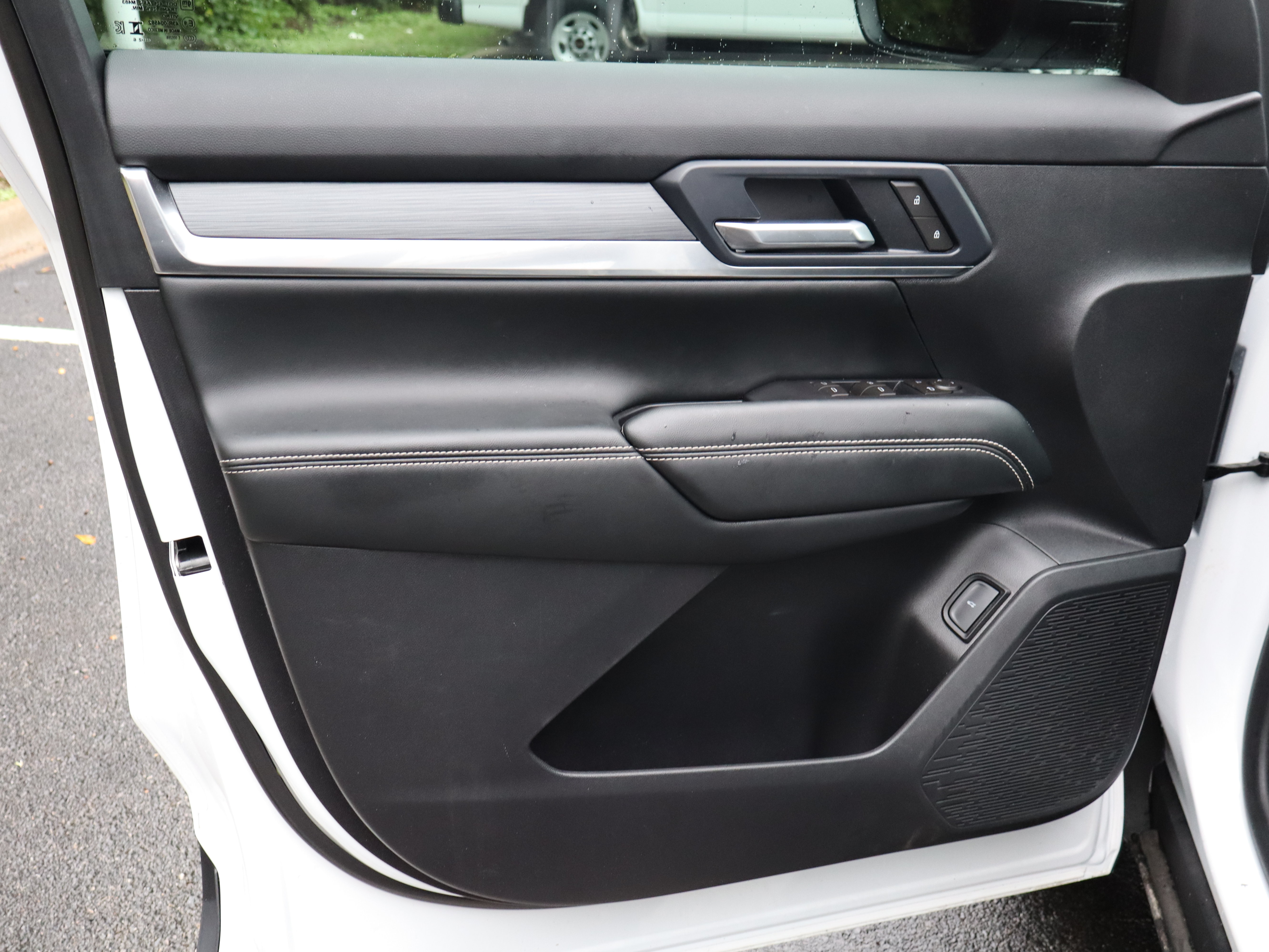 New 2026 GMC Terrain Elevation w/ Elevation Premium Package AWD/4WD image 19