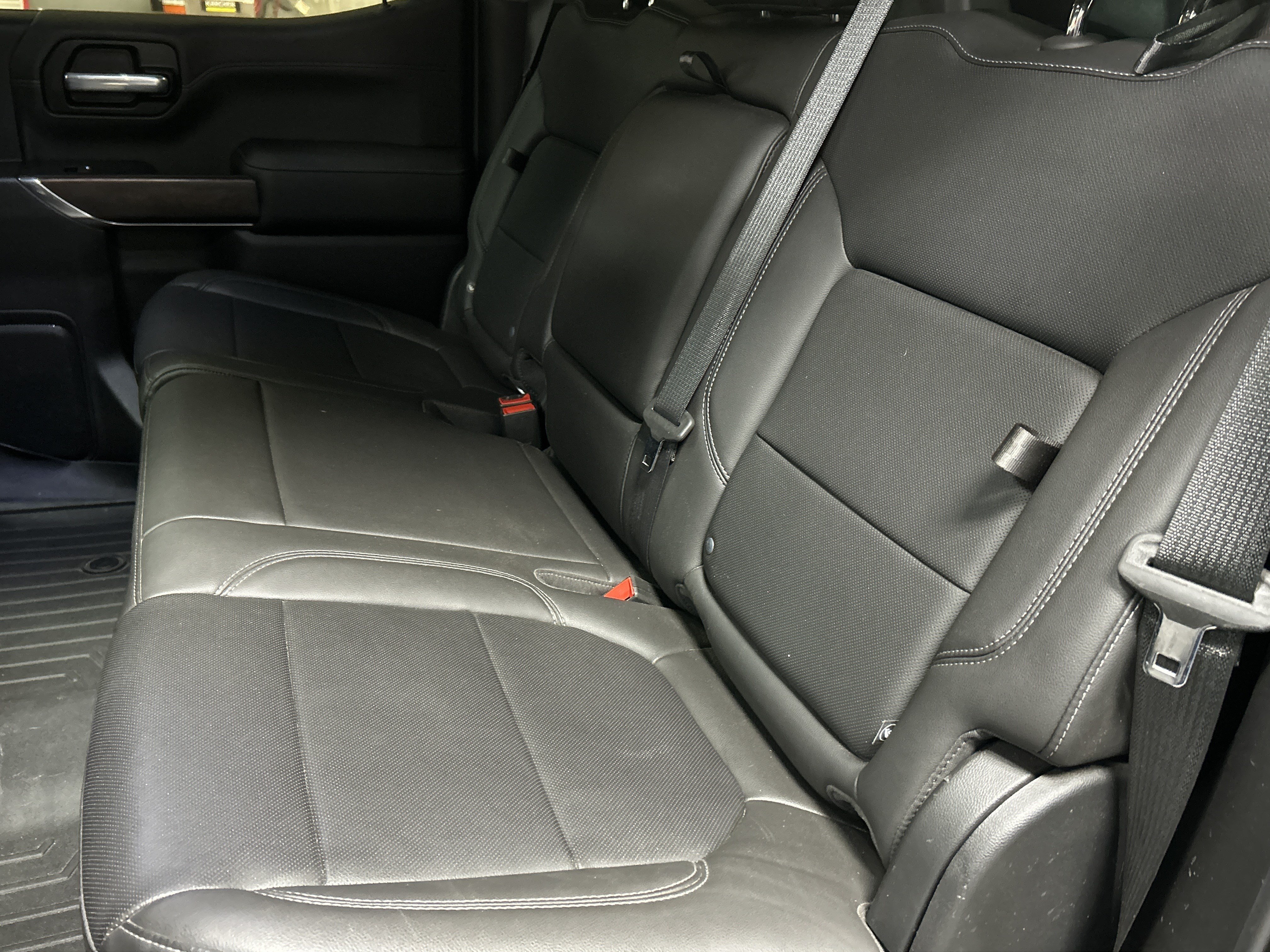 Used 2020 GMC Sierra 1500 SLT w/ SLT Premium Plus Package AWD/4WD image 31
