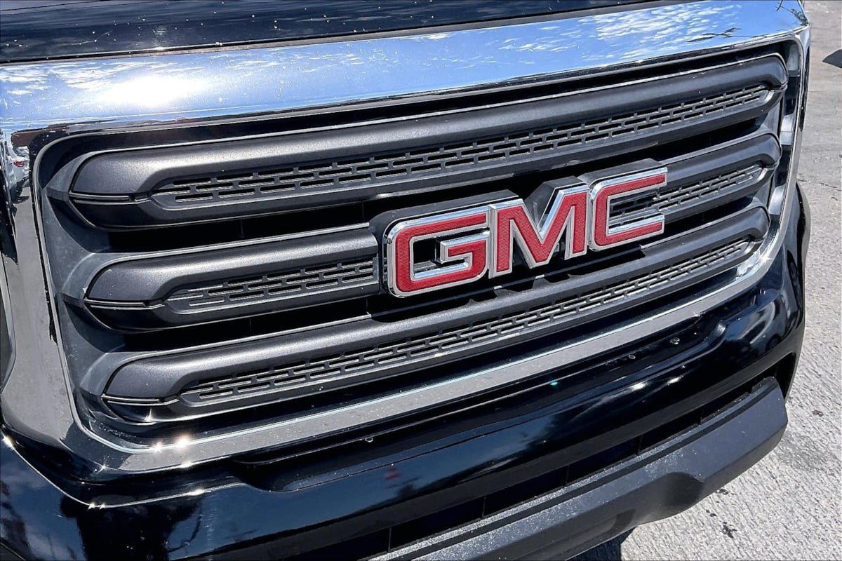 Used 2018 GMC Canyon 2WD Crew Cab w/ Convenience Package image 29