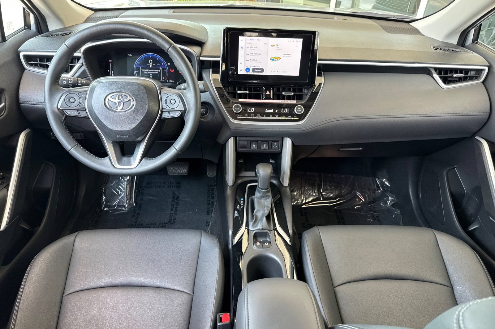 Certified 2025 Toyota Corolla Cross XLE w/ Convenience Package FWD image 18