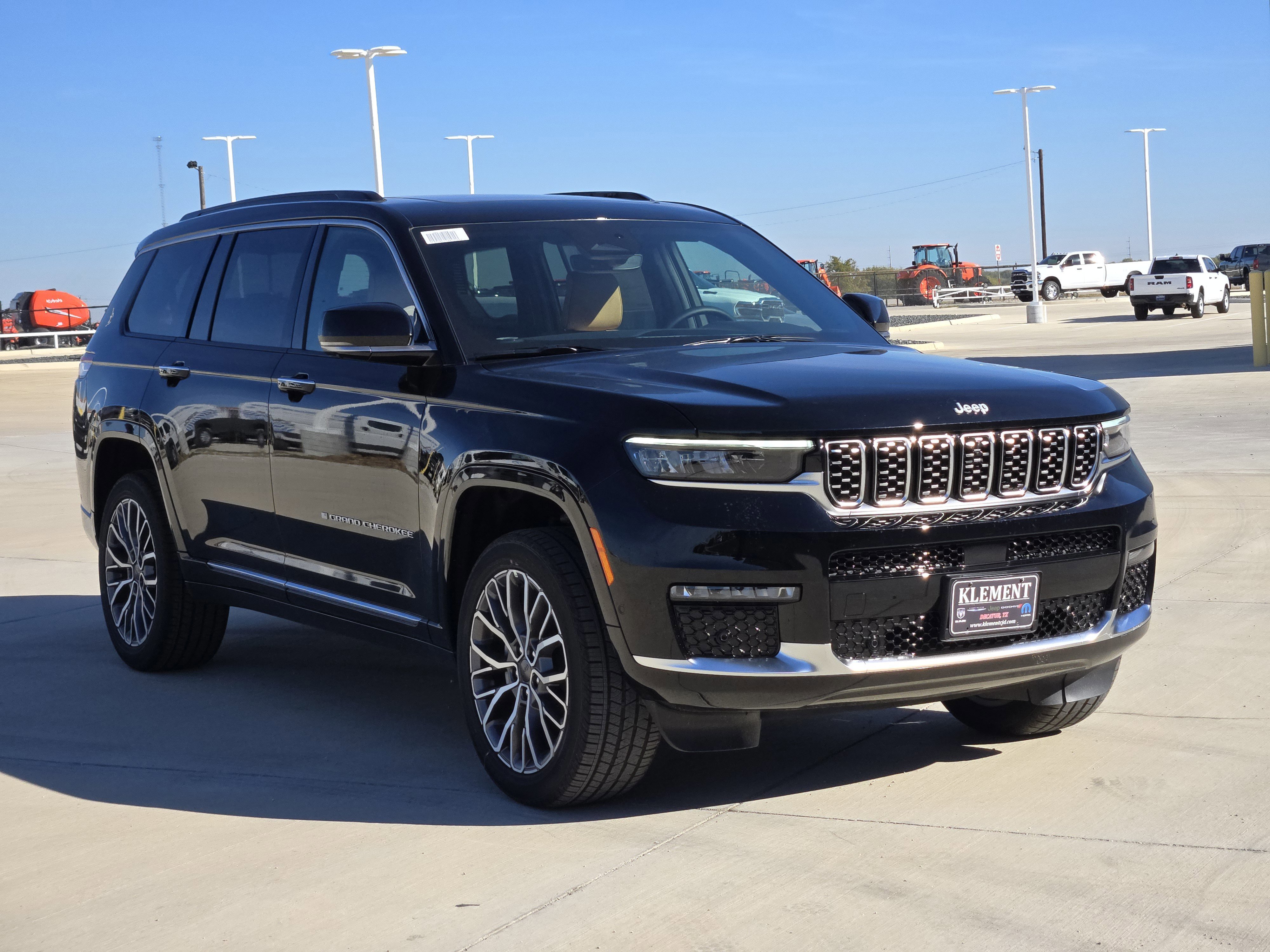 New 2025 Jeep Grand Cherokee L Summit image 3