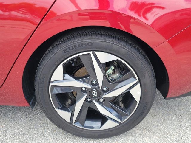 Certified 2023 Hyundai Elantra SEL w/ Convenience Package image 6