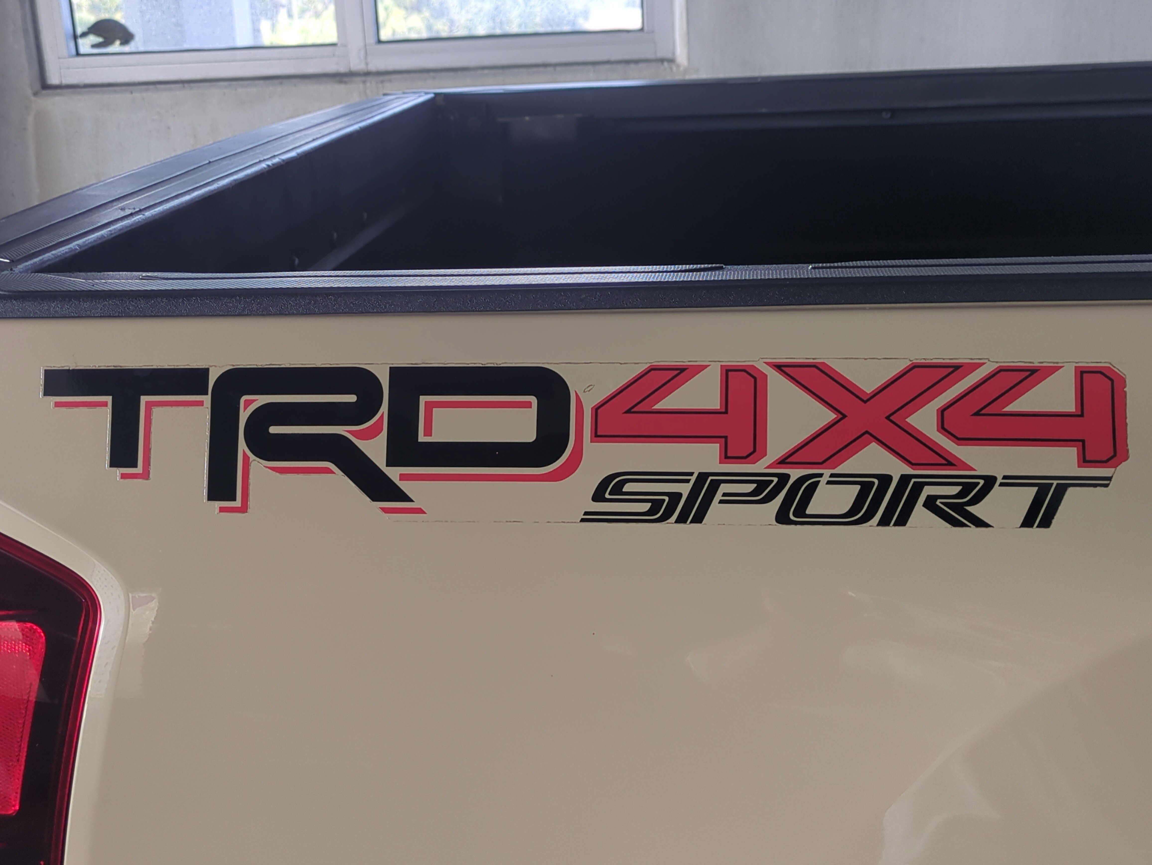 Used 2018 Toyota Tacoma TRD Sport image 13