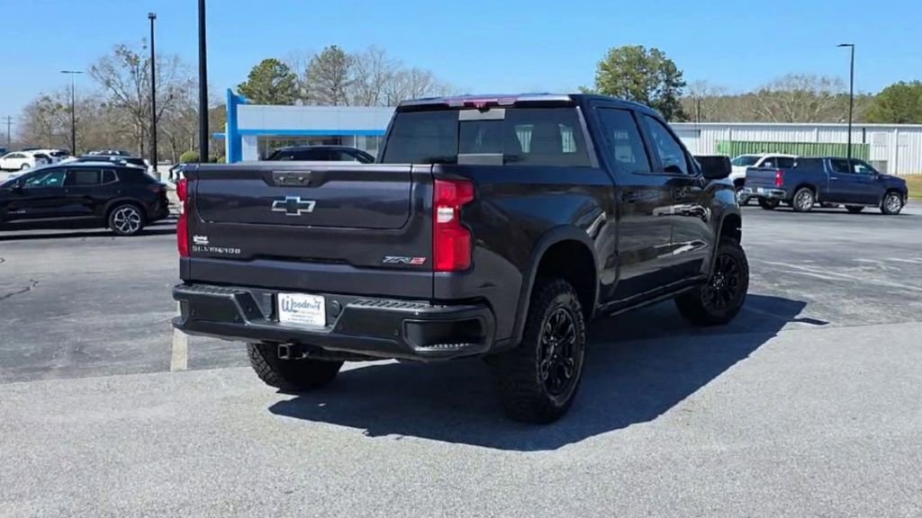 Certified 2022 Chevrolet Silverado 1500 ZR2 w/ Technology Package image 3