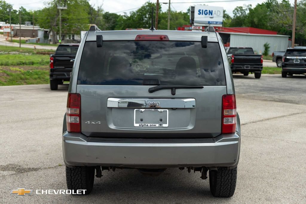 Used 2012 Jeep Liberty Sport AWD/4WD image 7