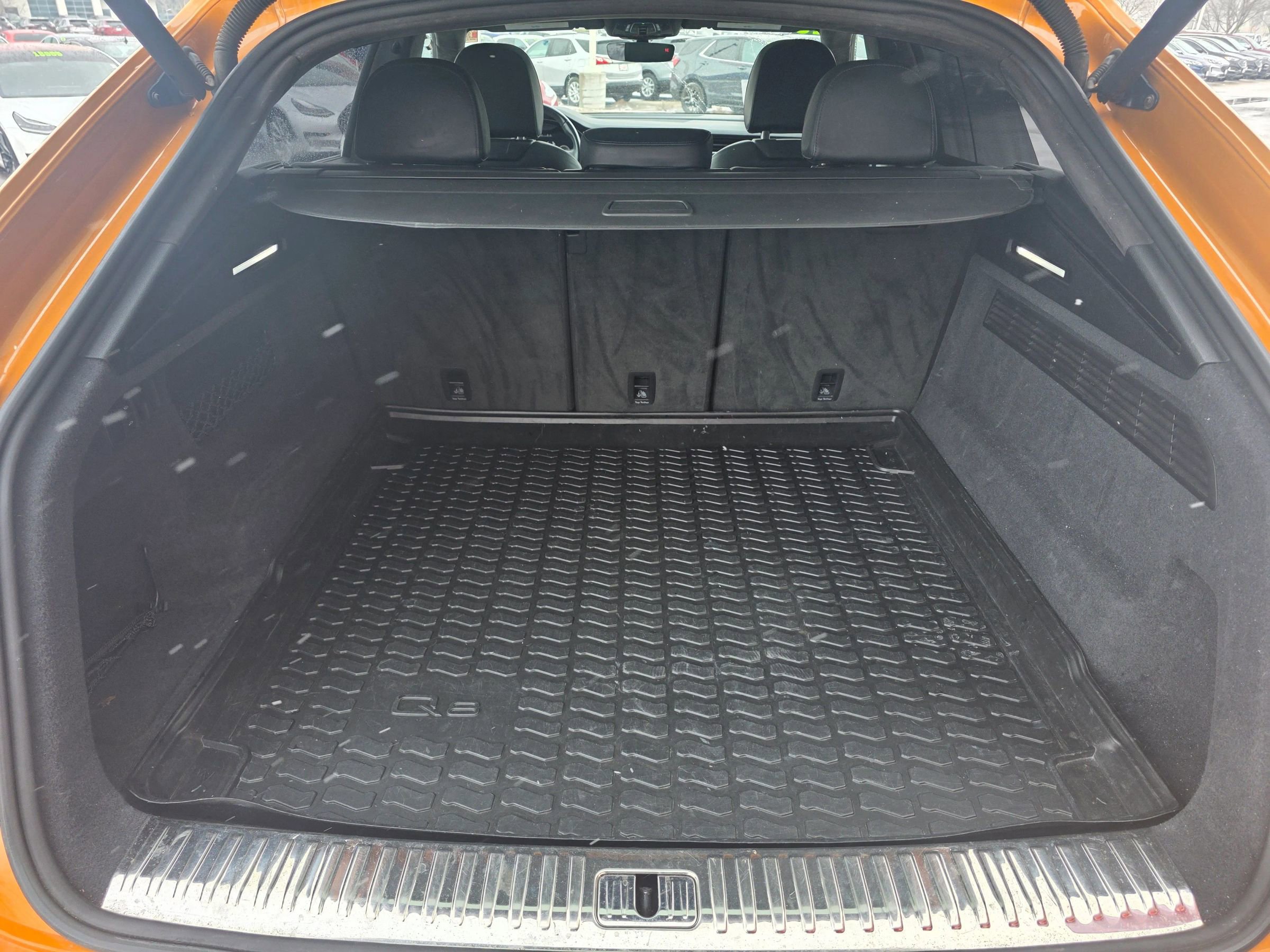 Used 2019 Audi Q8 Prestige w/ Luxury Package AWD/4WD image 15