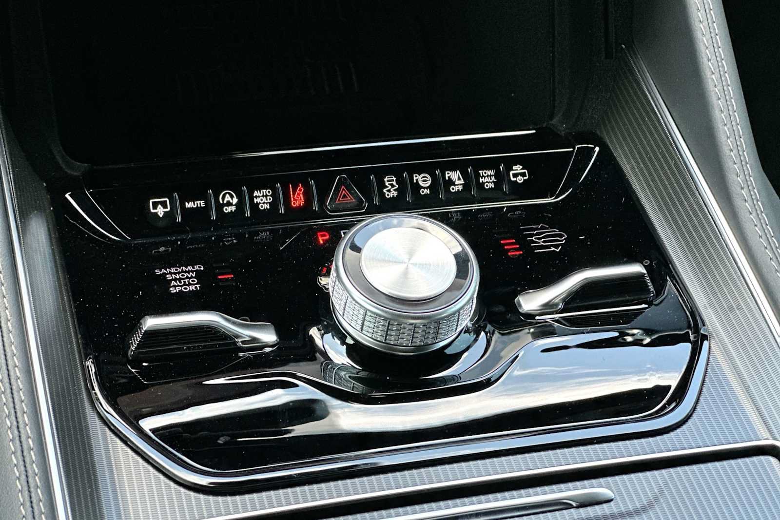New 2026 Jeep Grand Wagoneer Summit w/ Premium Group III AWD/4WD image 21