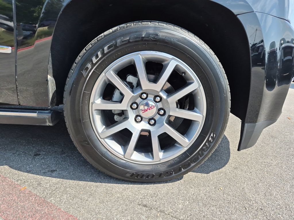 Used 2019 GMC Yukon XL Denali AWD/4WD image 16
