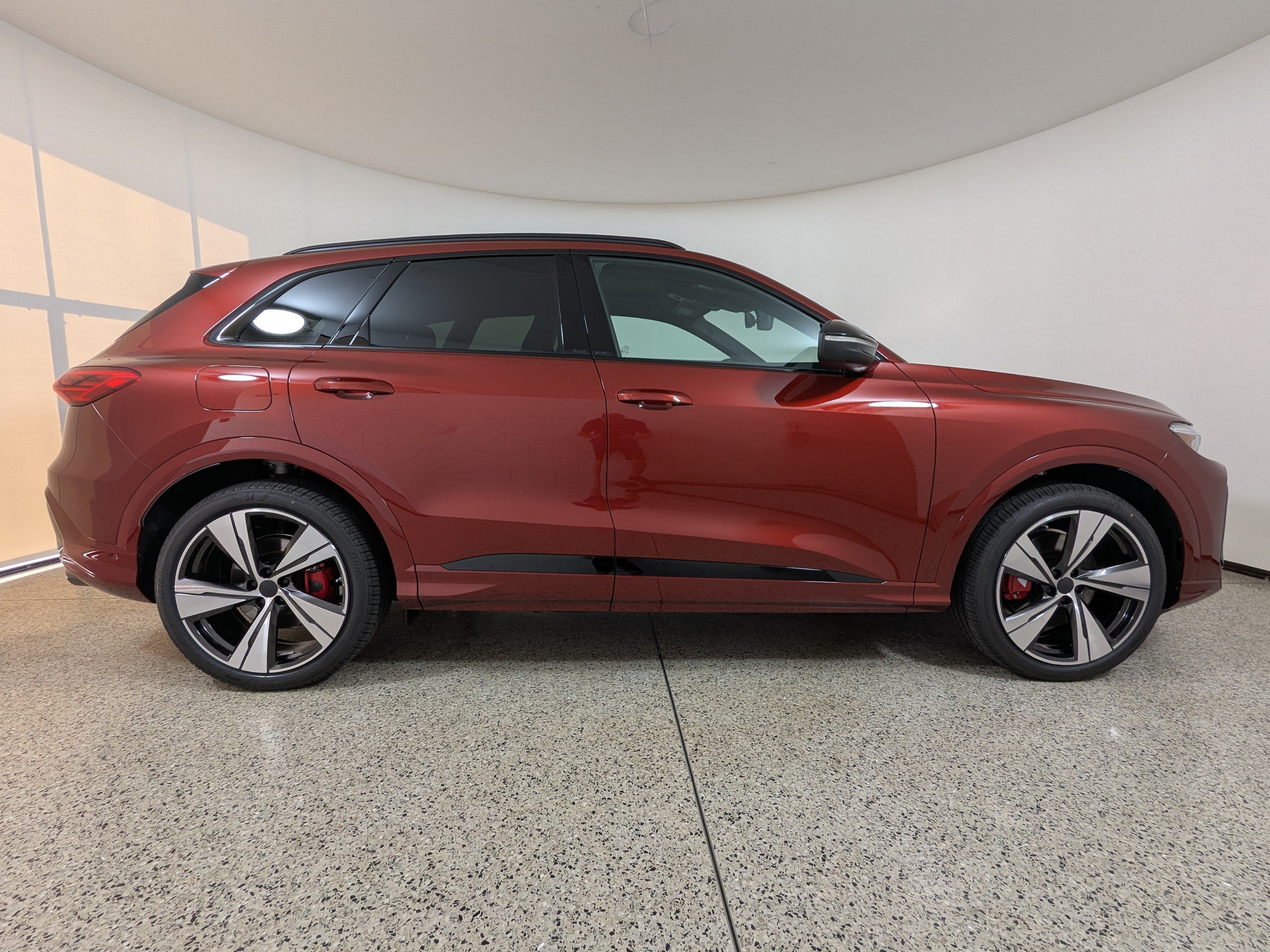 New 2026 Audi SQ5 Premium Plus AWD/4WD image 8