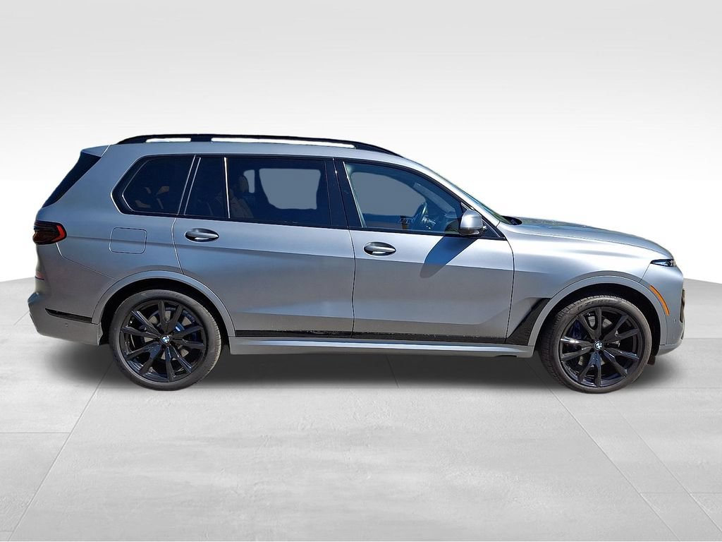 Used 2023 BMW X7 xDrive40i w/ Executive Package AWD/4WD image 7