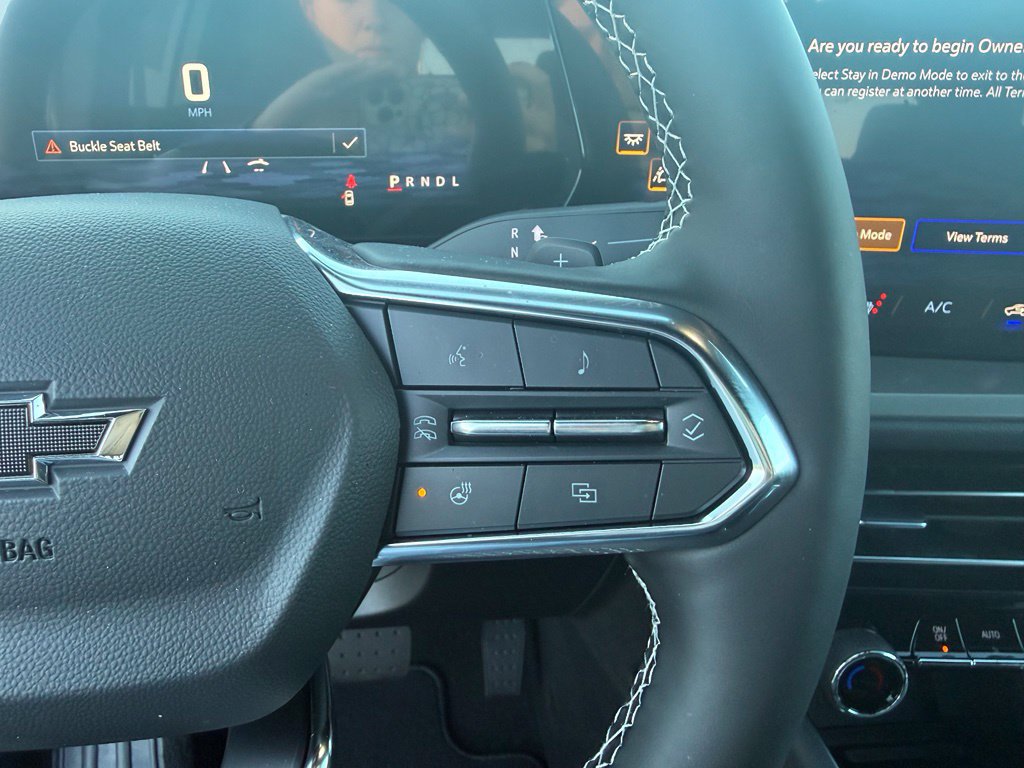 New 2027 Chevrolet Traverse LT w/ Midnight/Sport Edition FWD image 29