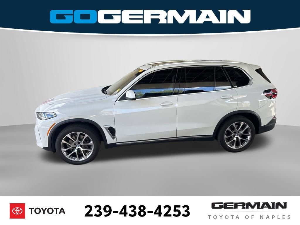 Used 2024 BMW X5 sDrive40i w/ Premium Package image 2