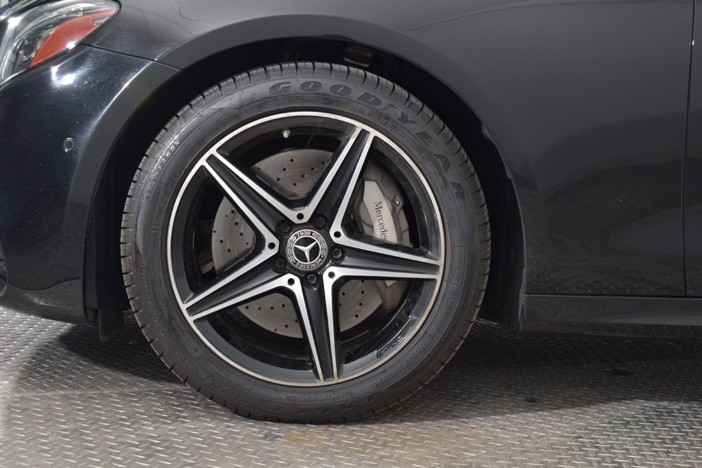Certified 2018 Mercedes-Benz E 300 4MATIC image 12