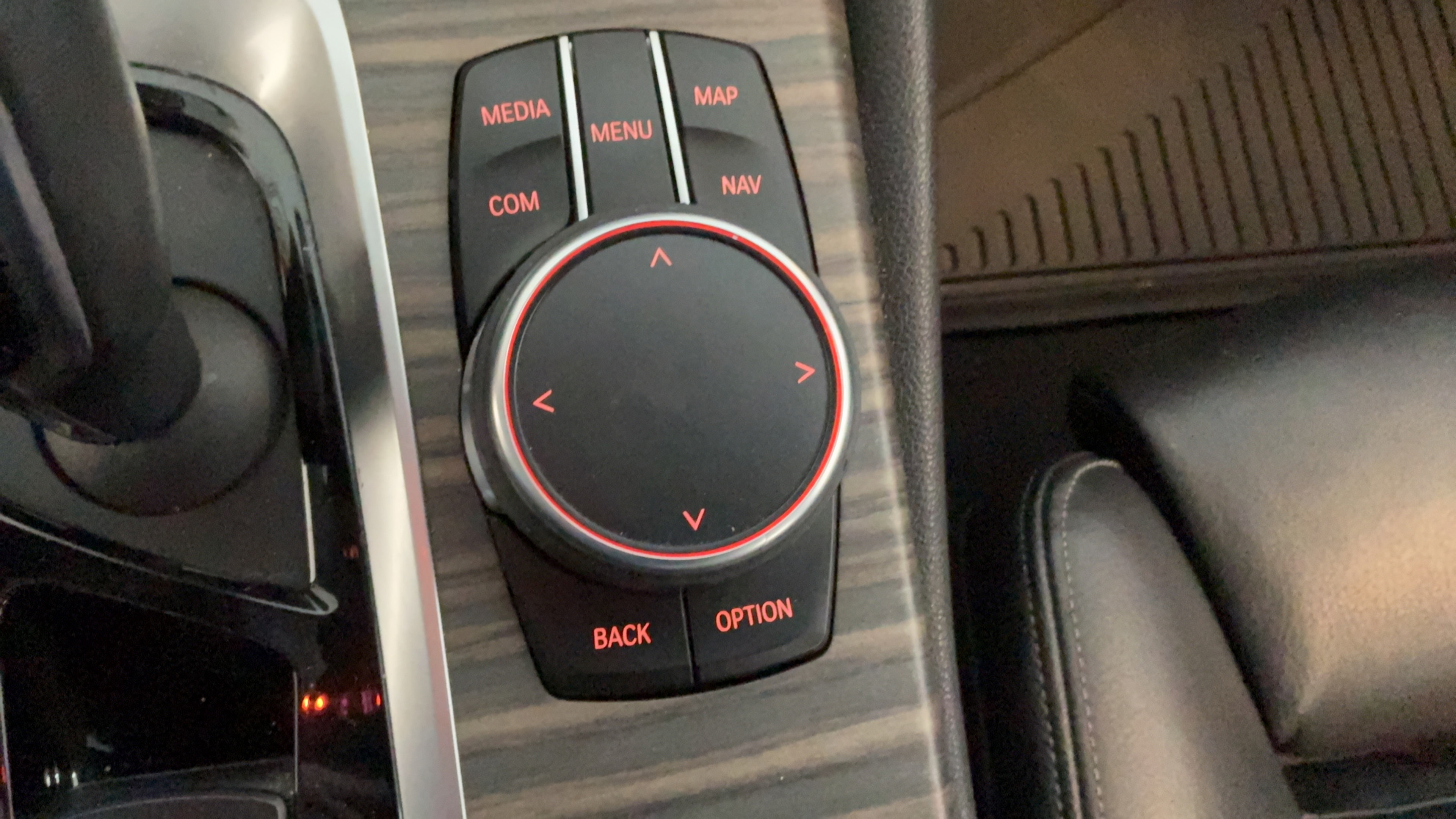 Used 2017 BMW 540i RWD image 17