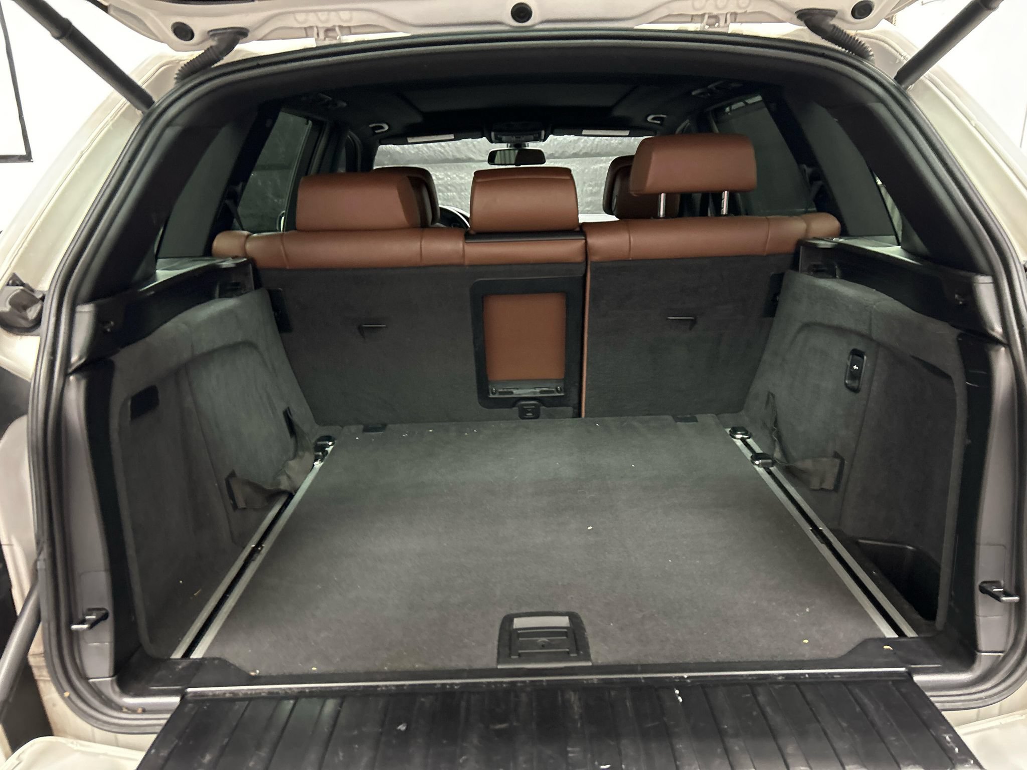 Used 2011 BMW X5 xDrive50i AWD/4WD image 12
