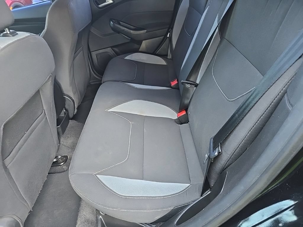 Used 2017 Ford Focus ST FWD image 8