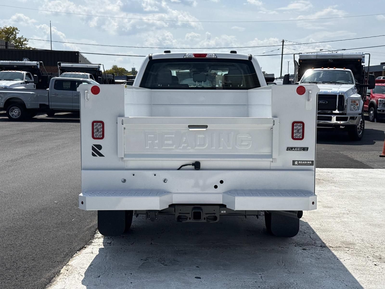 New 2027 Ford F250 XL w/ XL Chrome Package AWD/4WD image 4