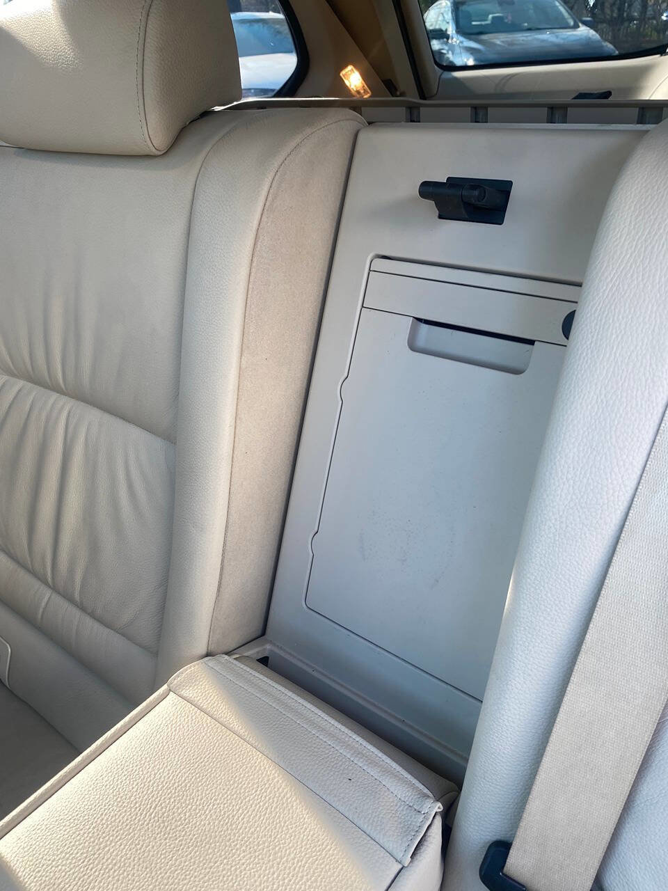 Used 2010 BMW 535i xDrive Wagon AWD/4WD image 21