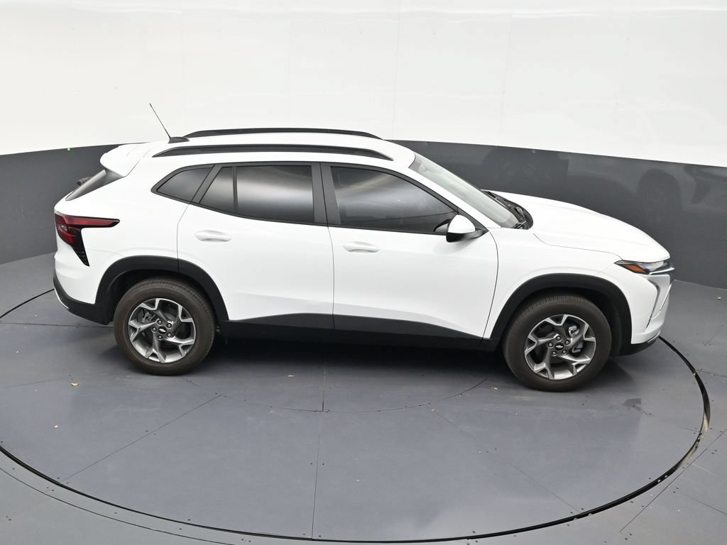 Used 2026 Chevrolet Trax LT FWD image 18