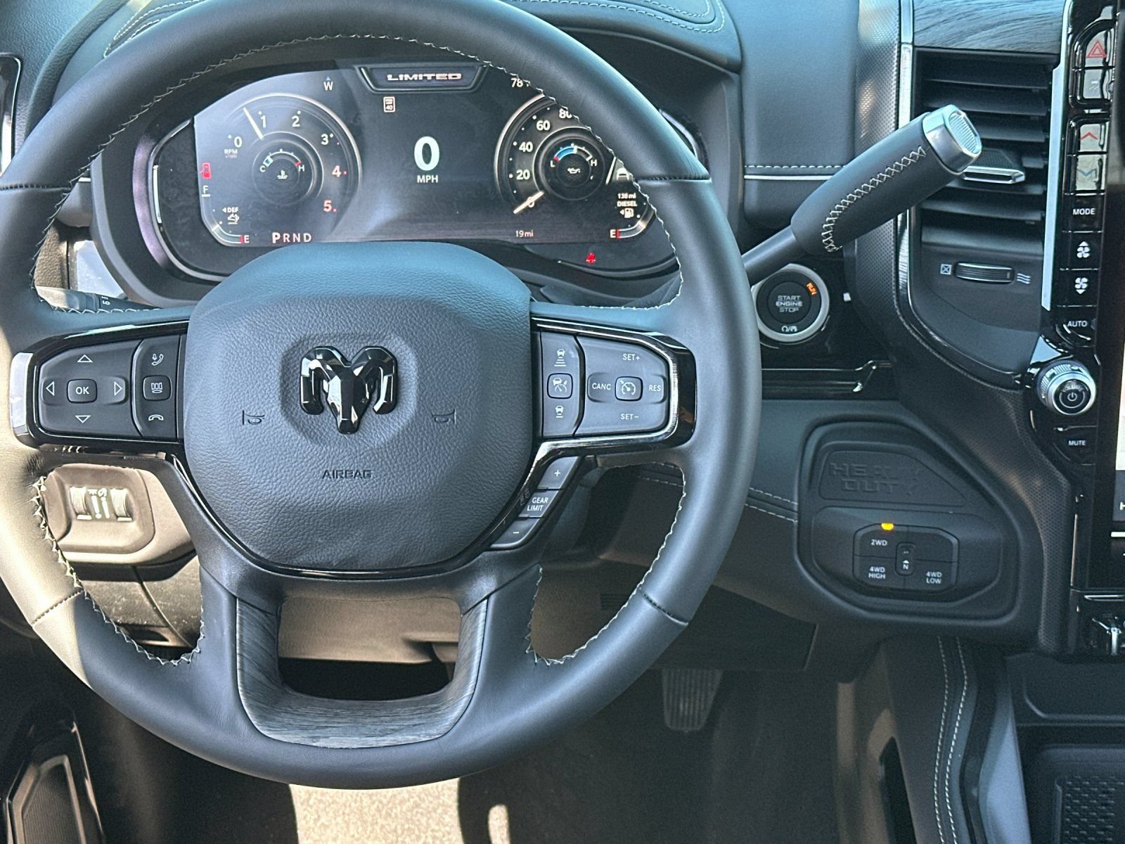 New 2026 RAM 2500 Limited AWD/4WD image 12