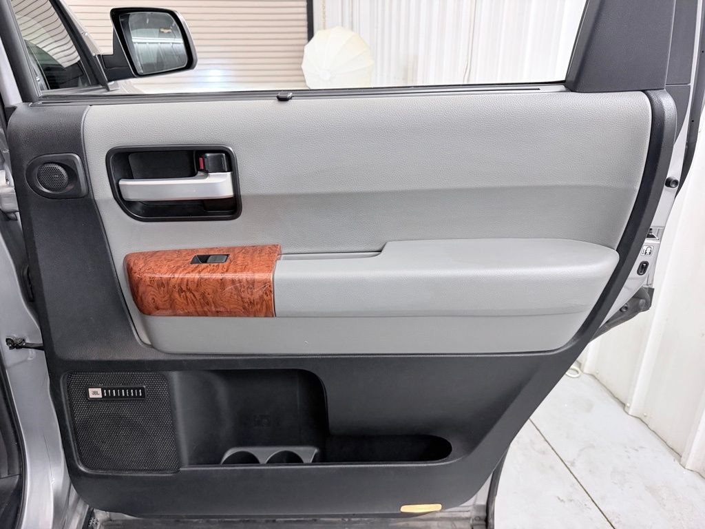 Used 2018 Toyota Sequoia Platinum AWD/4WD image 42
