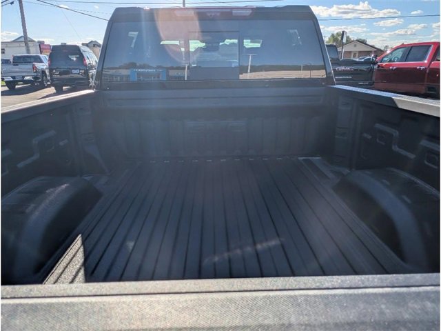New 2026 GMC Sierra 3500 Denali w/ Denali Reserve Package image 9