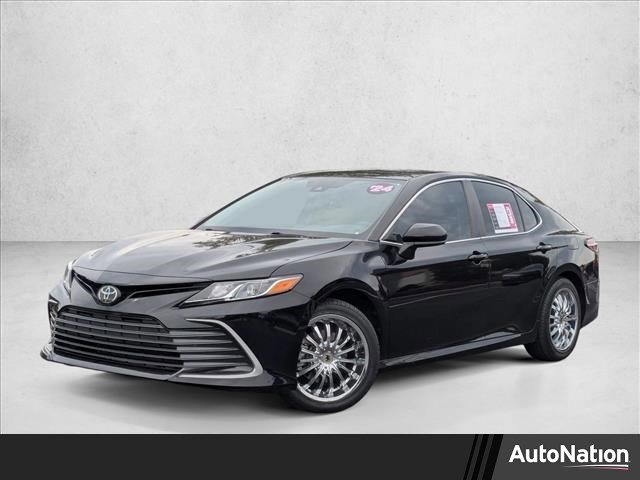 Used 2024 Toyota Camry LE image 1