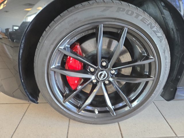 Used 2025 Nissan Z Performance w/ Floor Mat Package RWD image 10