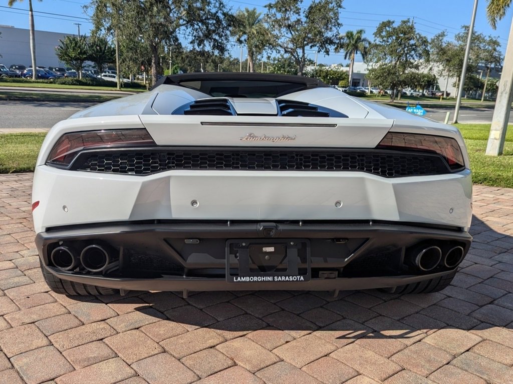 Used 2017 Lamborghini Huracan LP 610-4 image 5