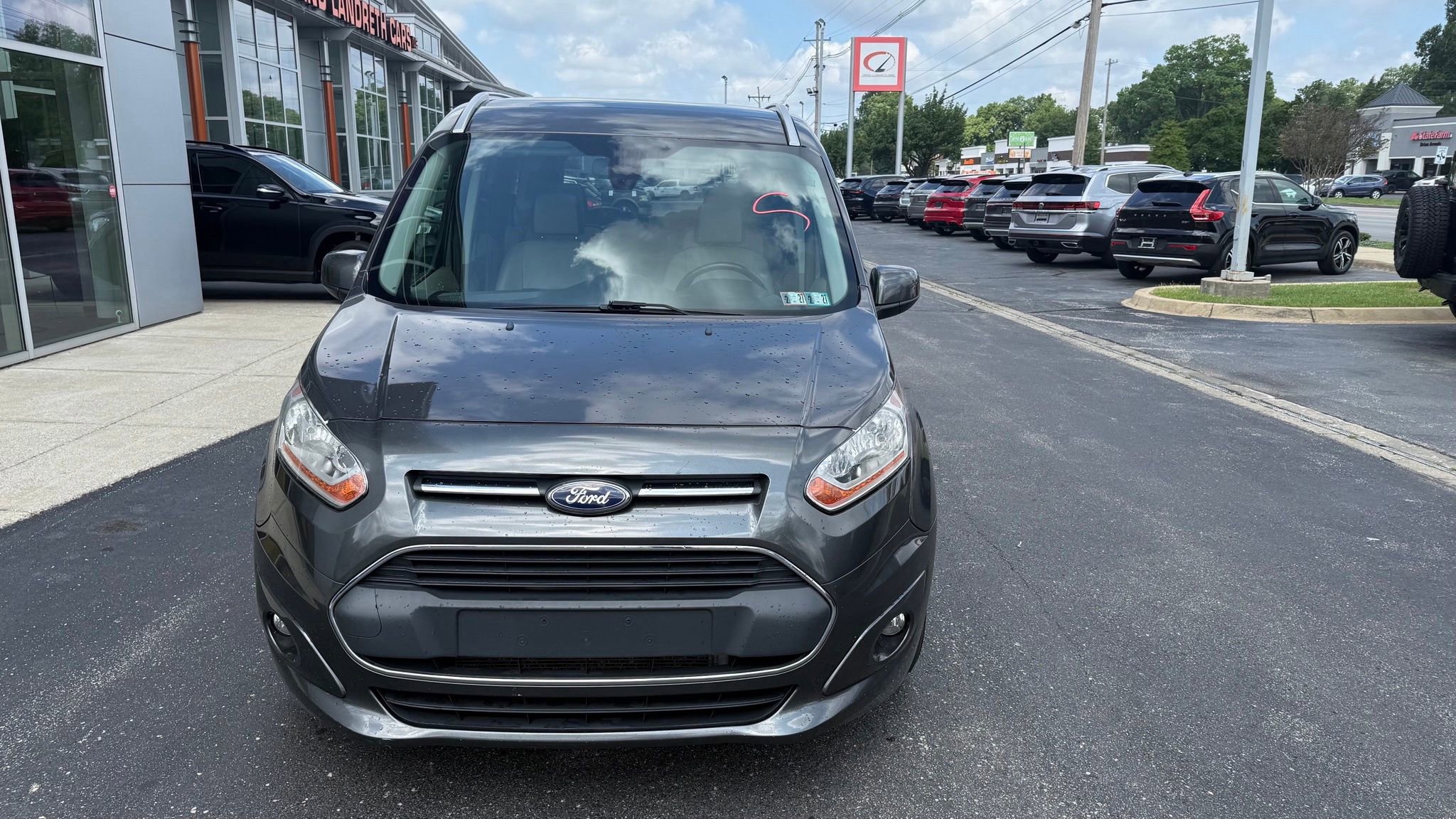 Used 2016 Ford Transit Connect Titanium FWD image 3