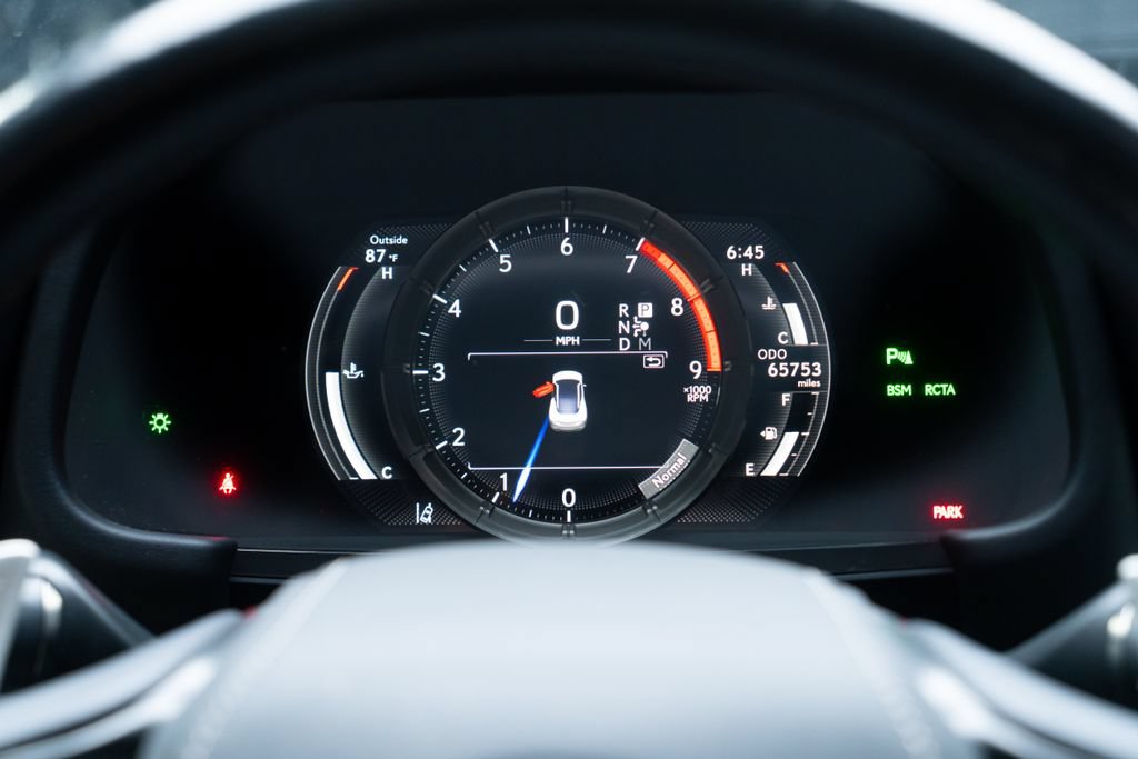 Used 2019 Lexus LC 500 Coupe w/ Touring Package RWD image 31