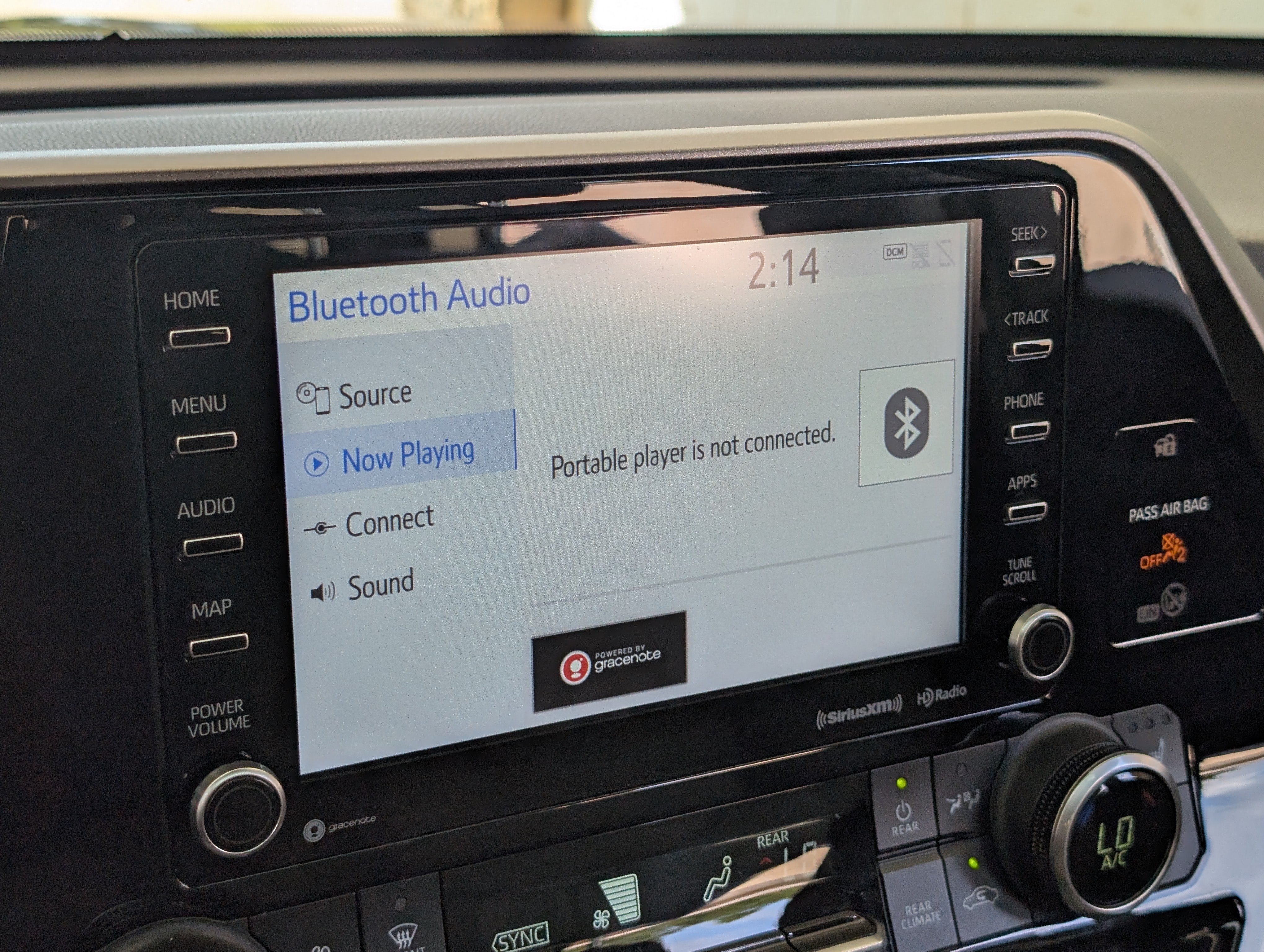 Used 2022 Toyota Highlander XLE AWD/4WD image 32