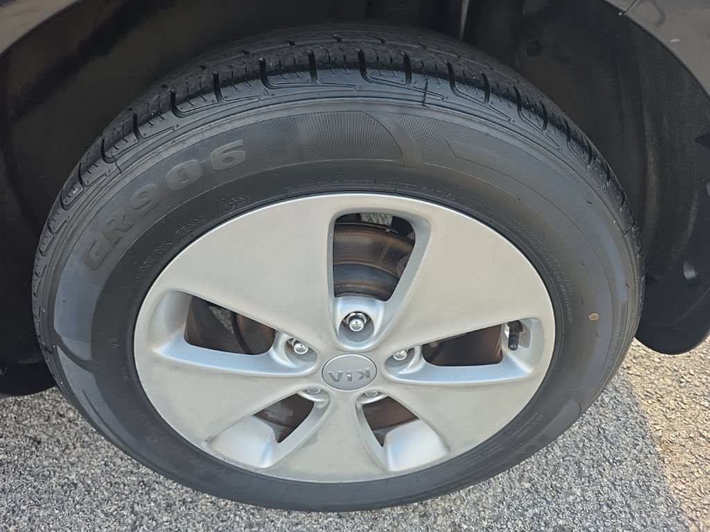 Used 2014 Kia Soul FWD image 7