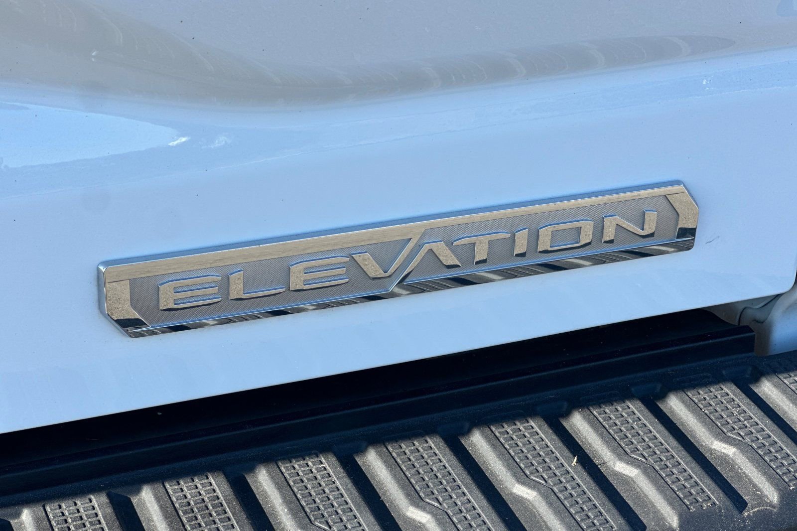 Used 2025 GMC Sierra 1500 Elevation image 51