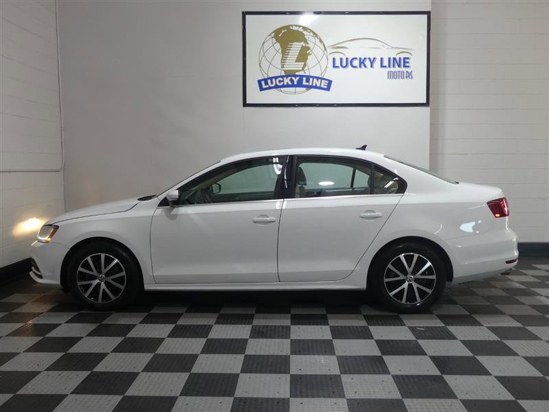 Used 2017 Volkswagen Jetta SE FWD image 7