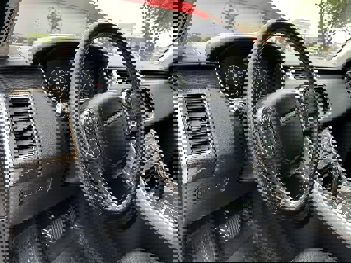 Used 2017 Land Rover Range Rover Sport image 10