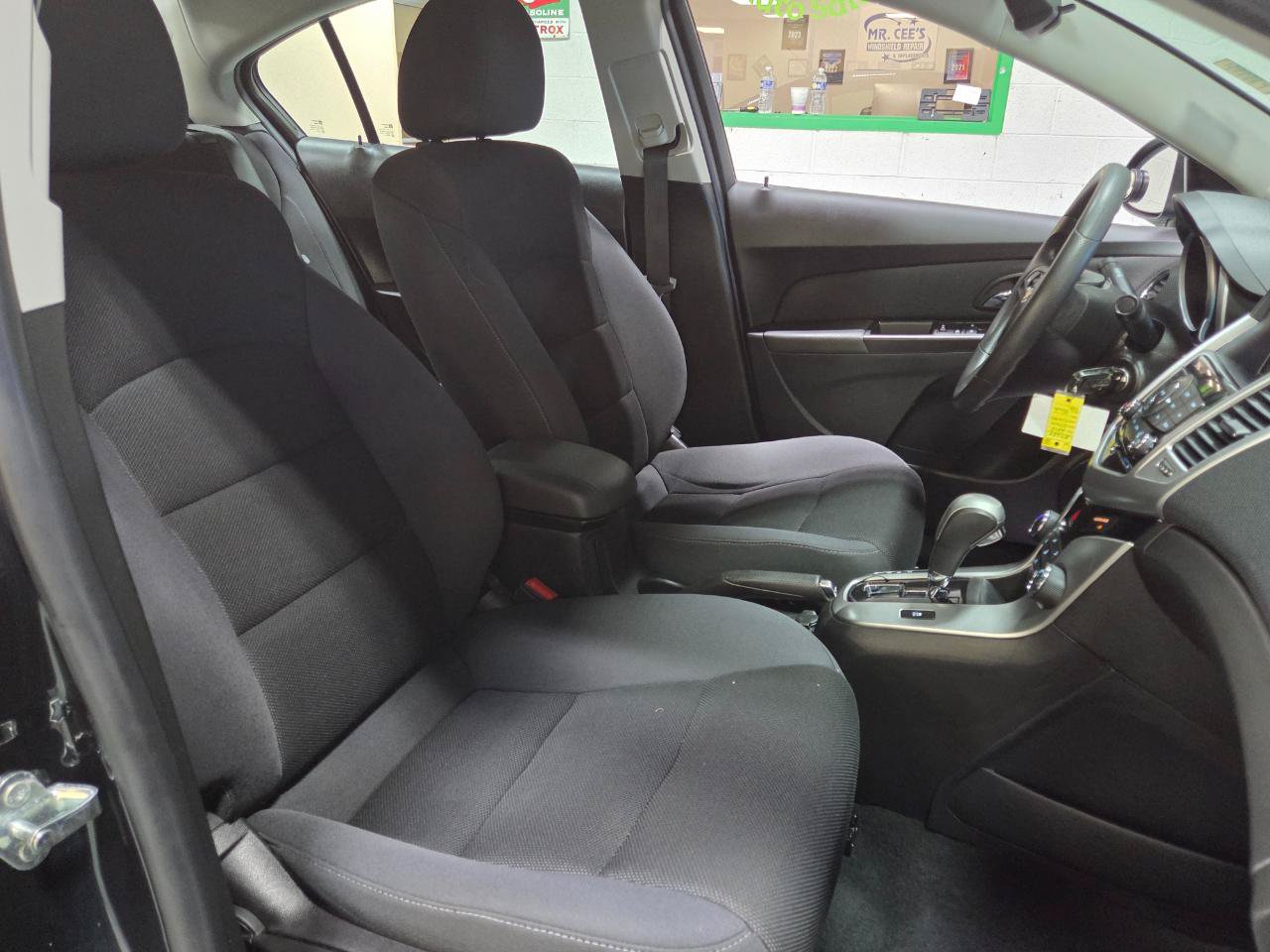 Used 2015 Chevrolet Cruze LT FWD image 20