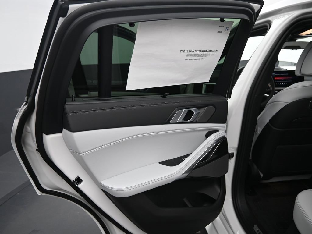 New 2026 BMW X6 M60i image 28